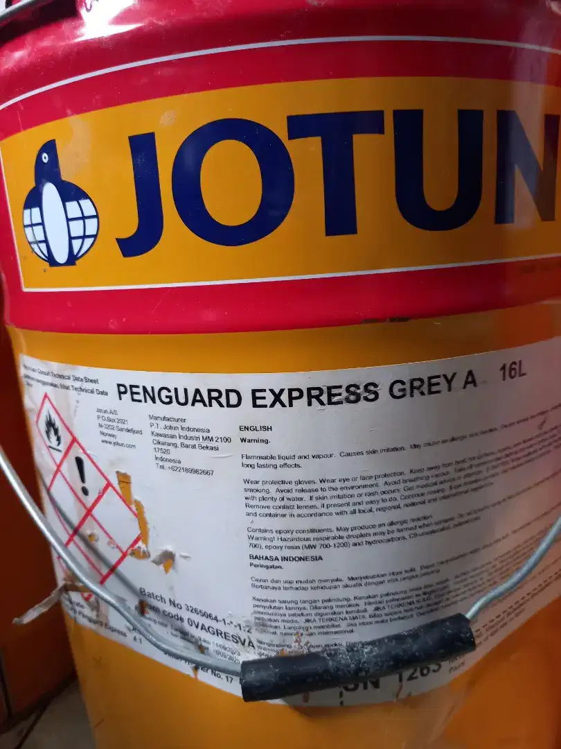 Cat primer Jotun Penguard express grey