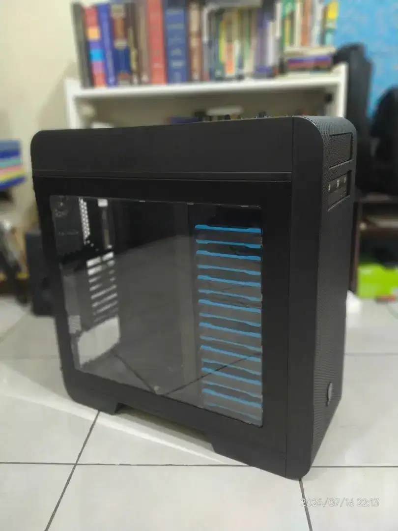 Casing Thermaltake Core V71