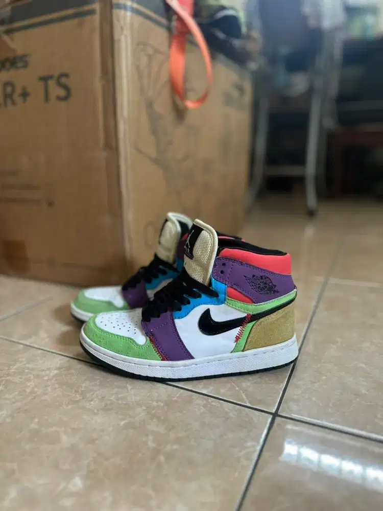 NIKE JORDAN HIGH MULTICOLOR