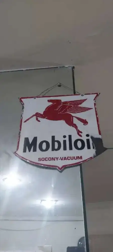 ENAMEL LION REPRO TEBAL