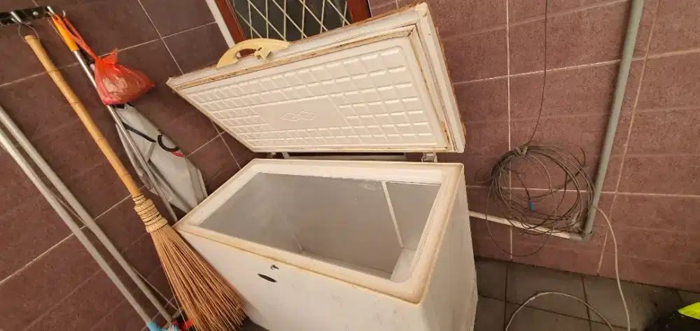 Freezer buat makanan TIDAK NYALA