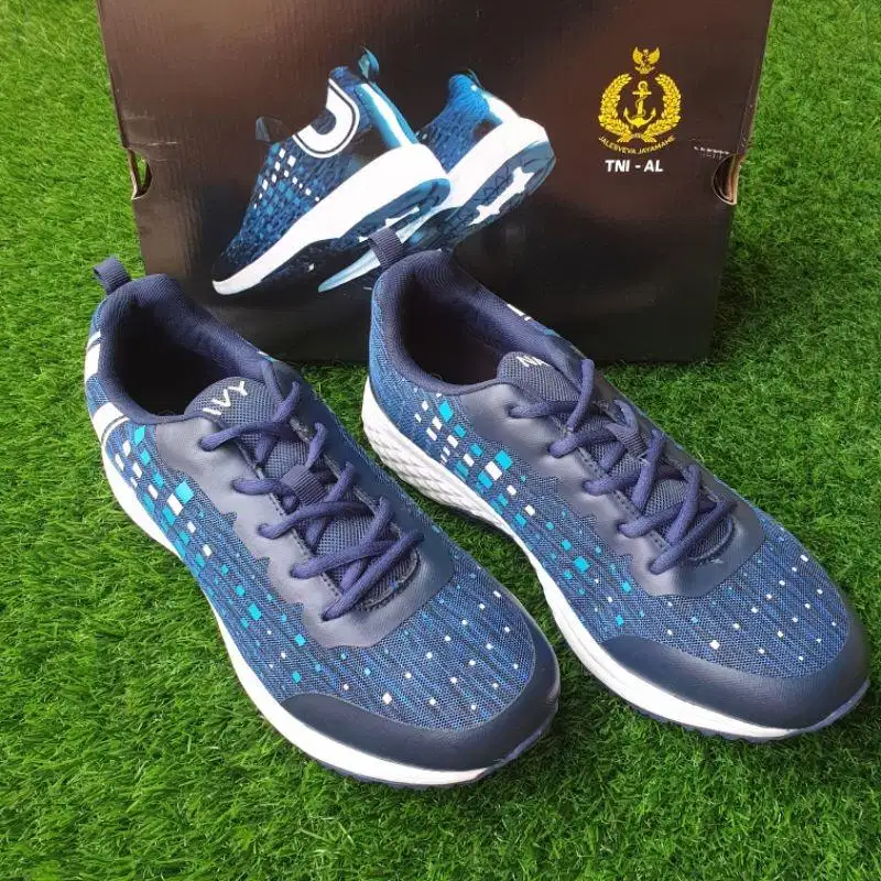 Sepatu Olahraga Terbaru TNI AL