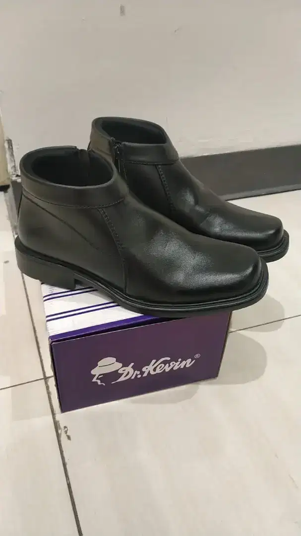 Sepatu pantofel