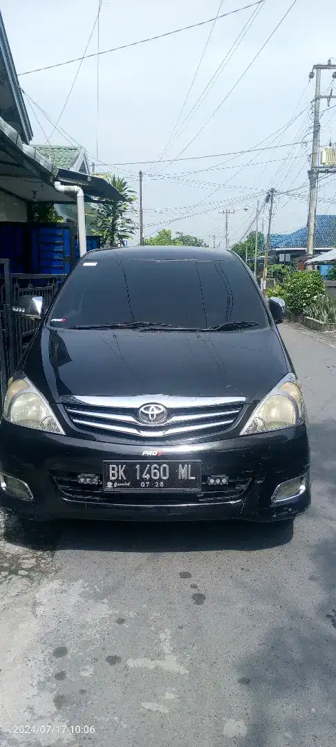 Jual santai Innova 2.5 V Diesel  Manual