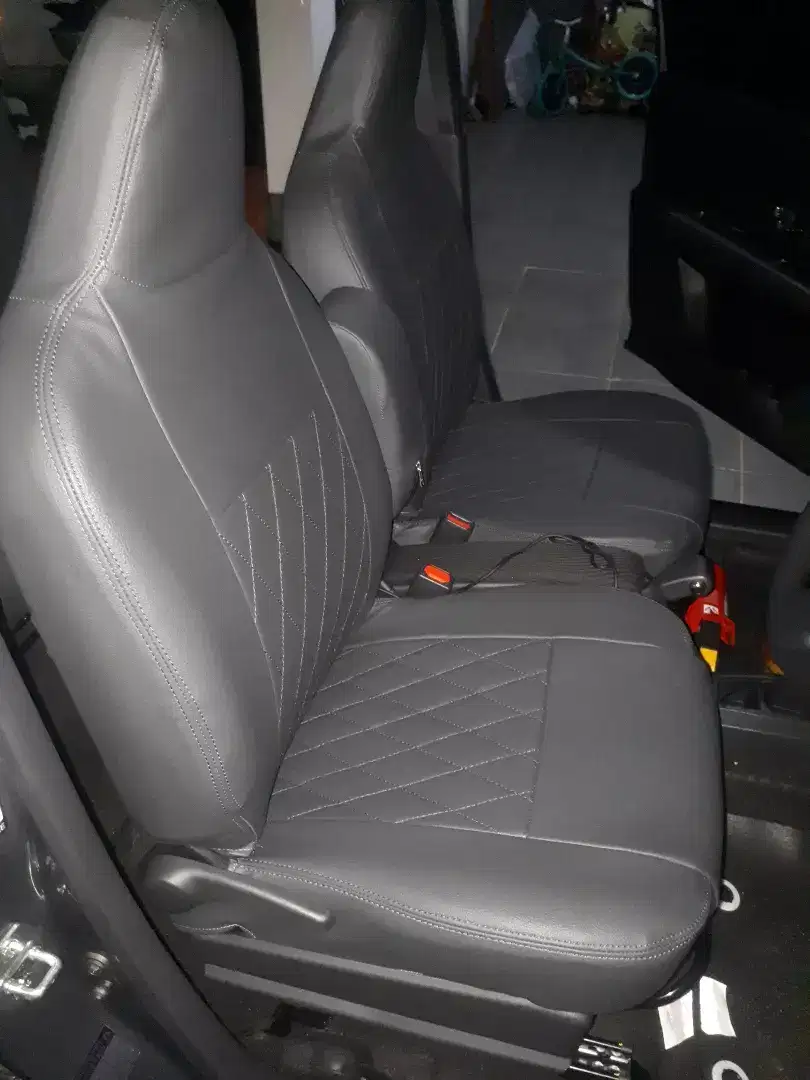 jasa pasang sarung jok mobil di rumah