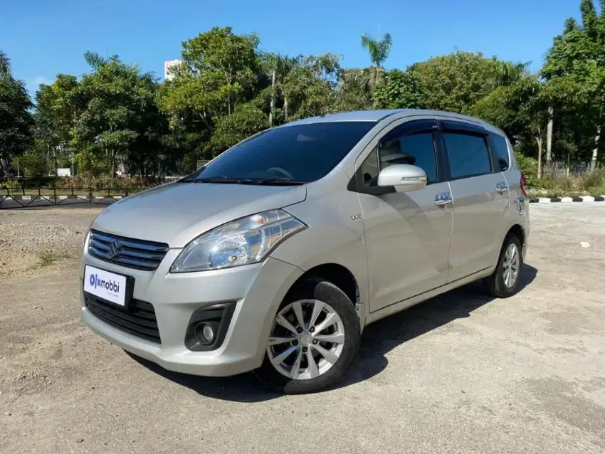 Suzuki Ertiga 1.4 GL Bensin-MT 2015  Abu-abu WTK