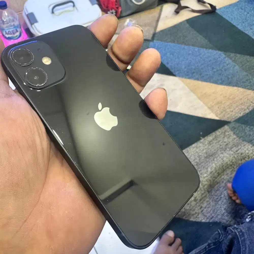 DI BELI IPHONE KE KUNCI