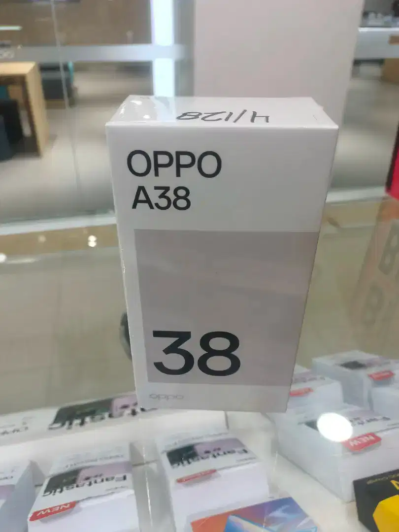 Hp oppo A38 ram 4/128 untuk warna chat aja