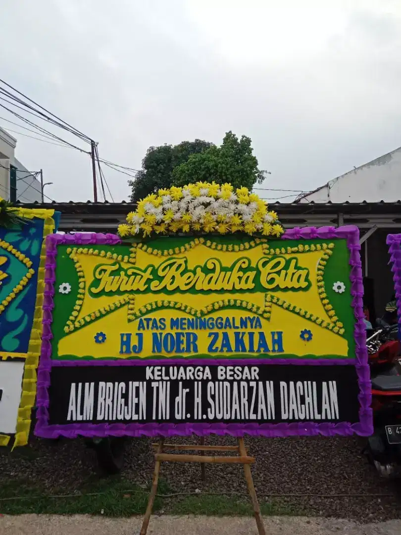 Harga Terjangkau, Bunga Papan Turut Berduka Cita, Kirim Cepat