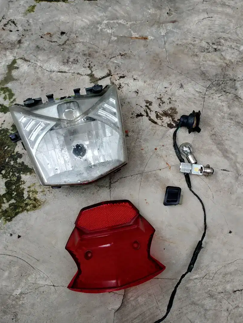 Reflektor ORI lampu depan + rumahnya dan belakang beat fi 2013