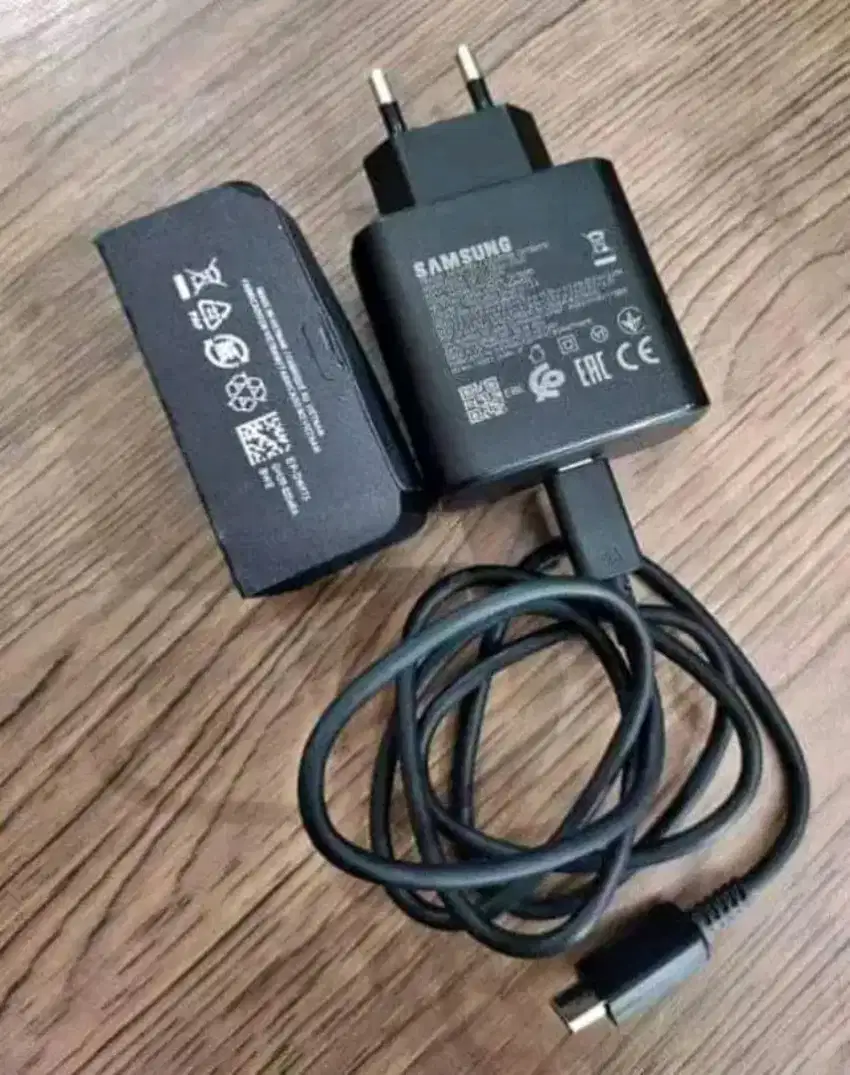 Charger Samsung 45 Watt fast charging original %