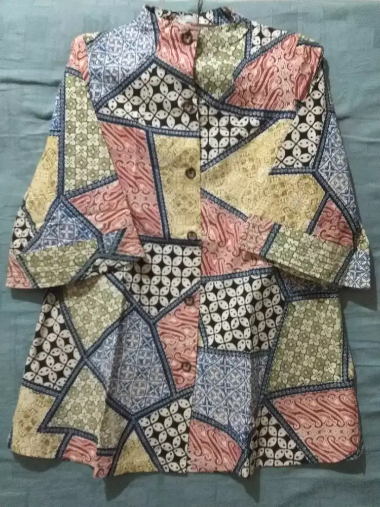 Blouse batik tulis cirebon