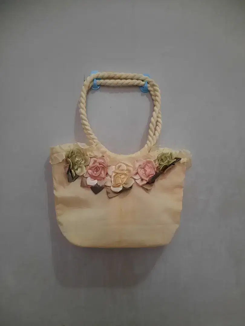 Tas vintage bunga