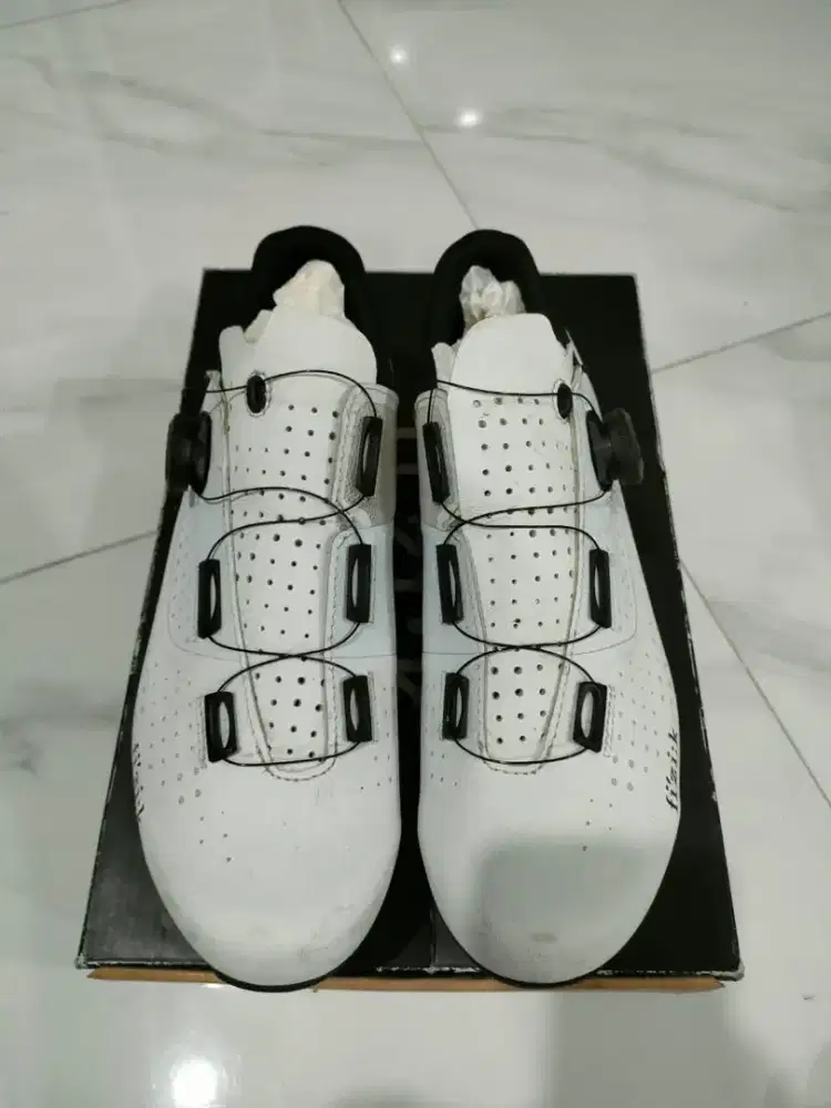 Fizik Overcurve R4 size 44