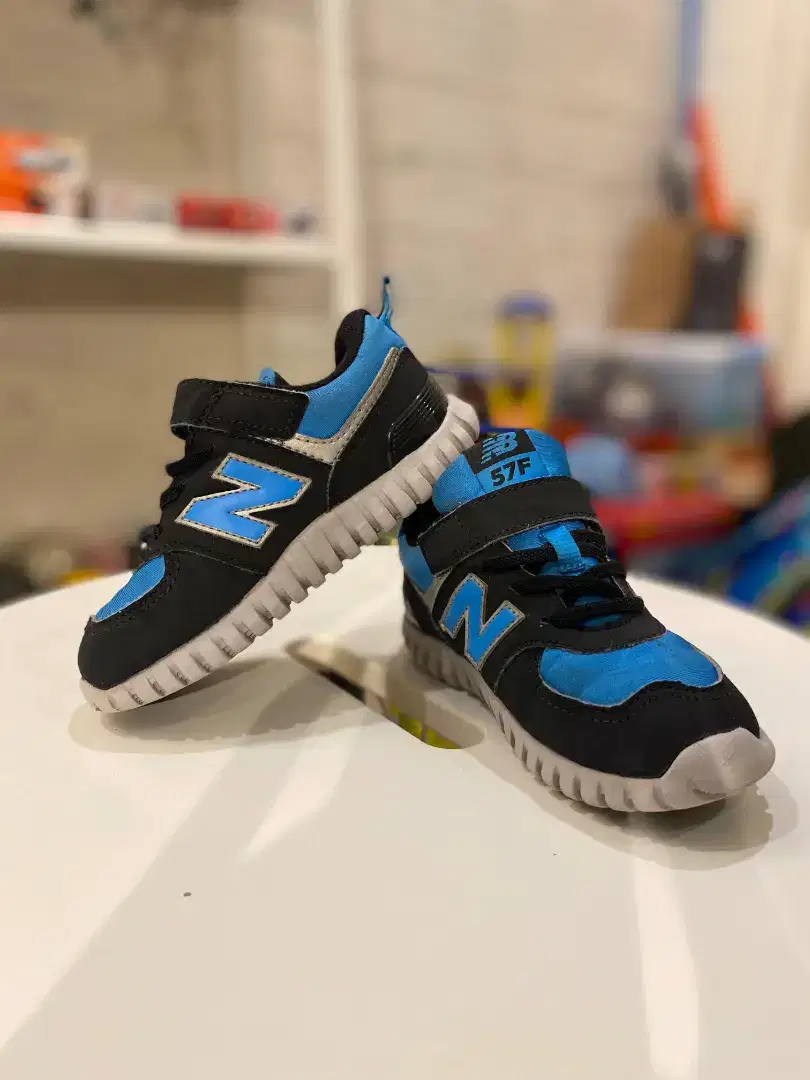 Sepatu Murah Branded Ori 2 Pasang