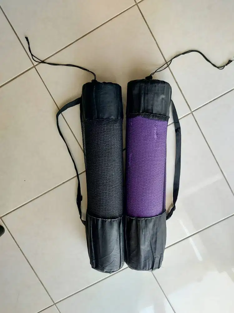 Matras Yoga Hitam Ungu