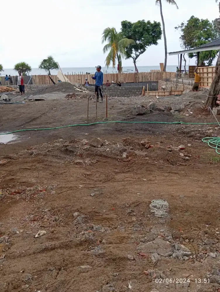 Jasa perawatan dan penanaman kebun