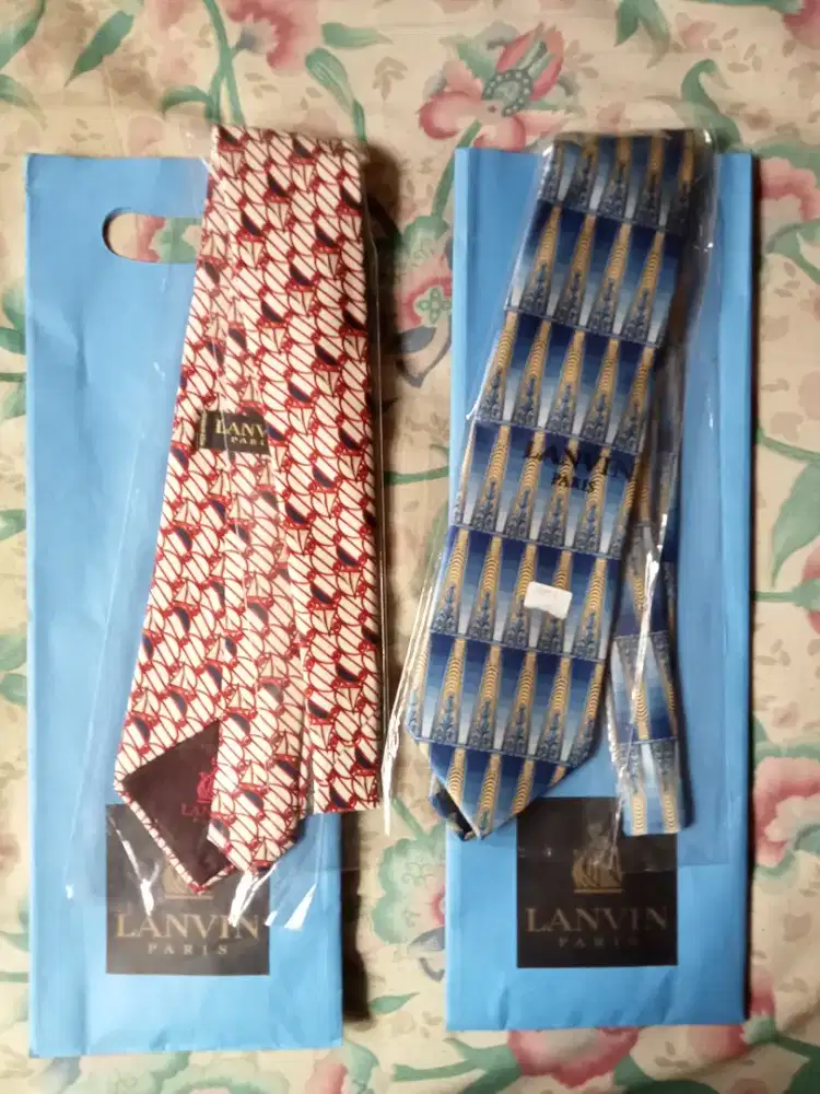 Di jual 2 dasi pria merk Lanvin Paris original