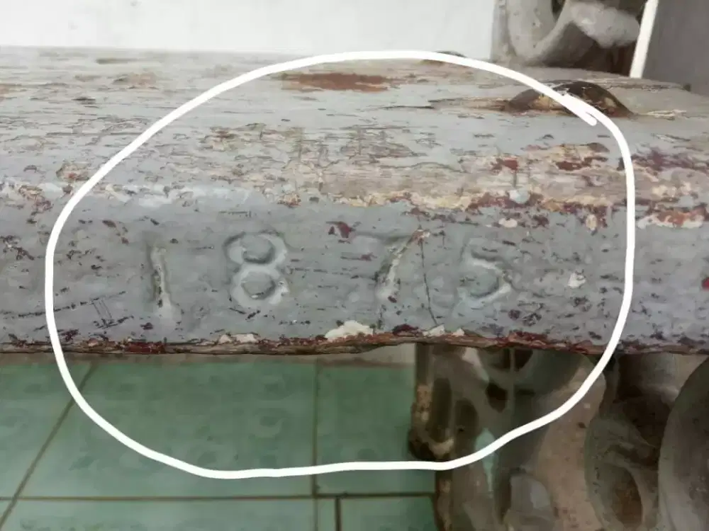 Dijual kursi tahun 1875