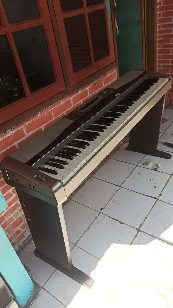 Digital piano privia px400r