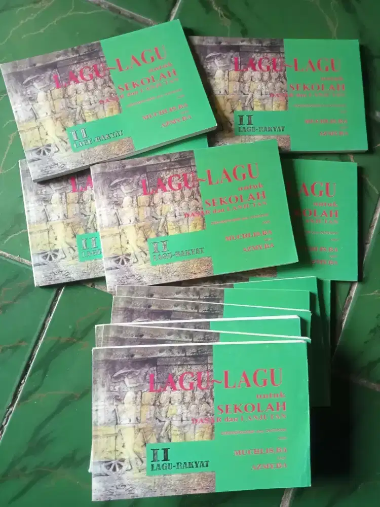 BORONGAN 12 BUKU BARU LAGU DAERAH (AZMI, BA)