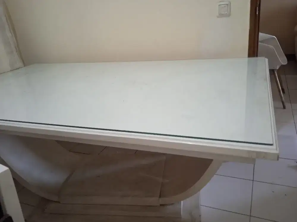 Meja kayu besar kualitas premium