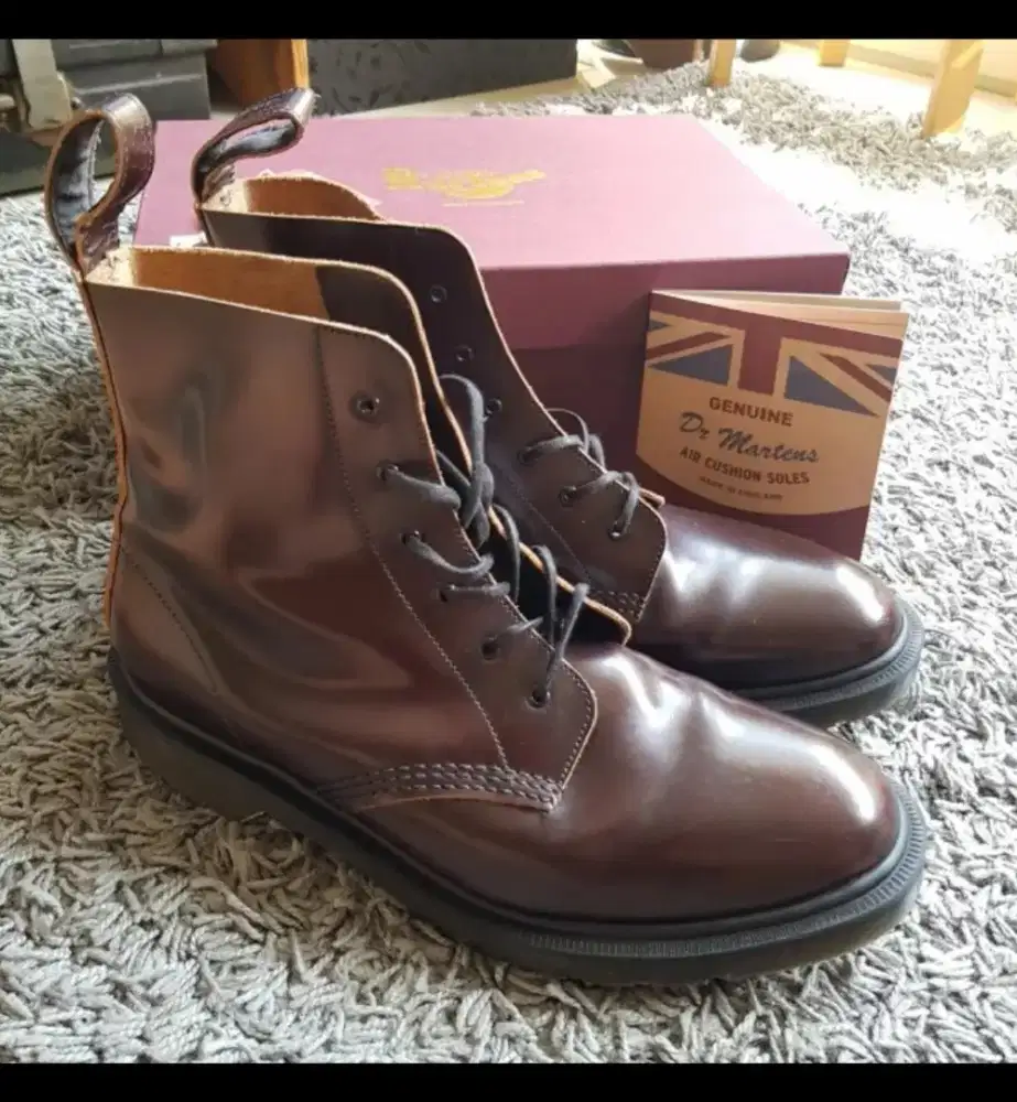 Preloved Dr. MARTENS Air Wair Red Maroon (Made in England)