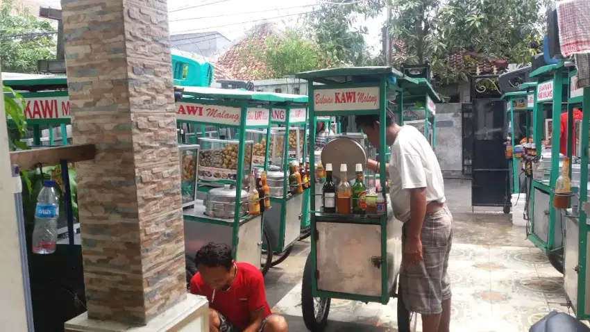 Jualan Bakso Bakwan Malang