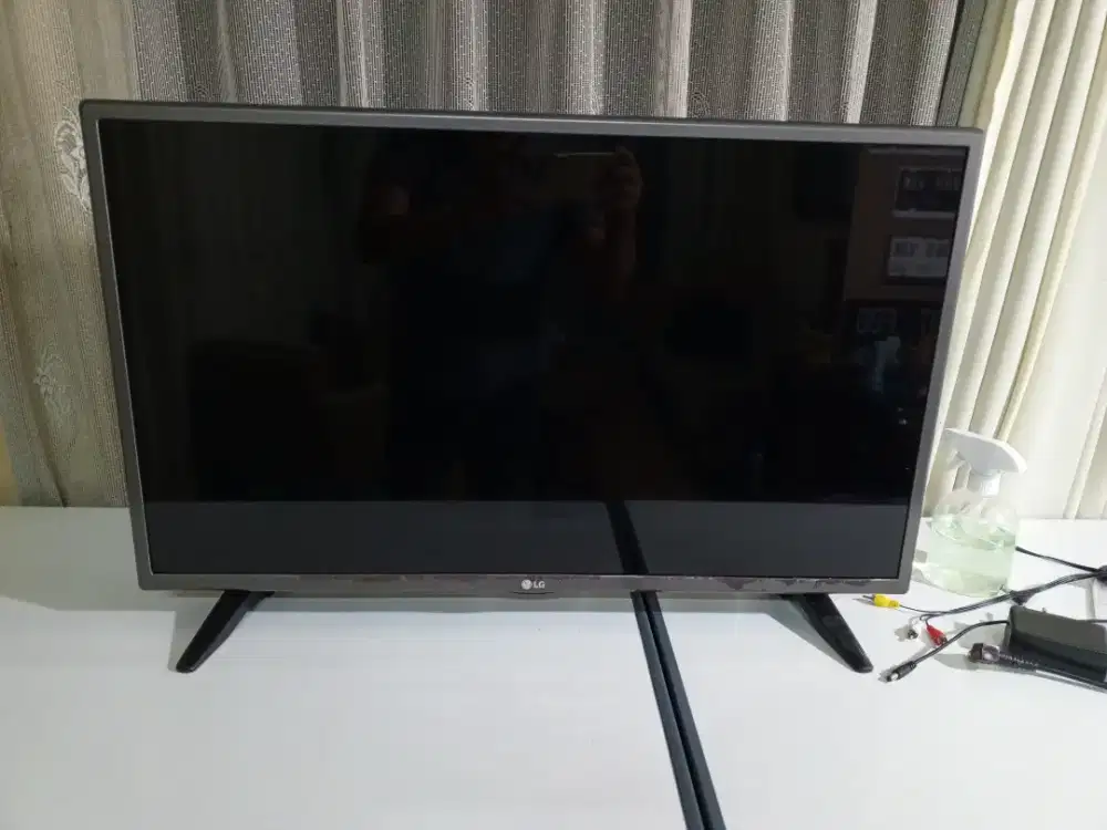 TV LG 32 inch kondisi layar blank