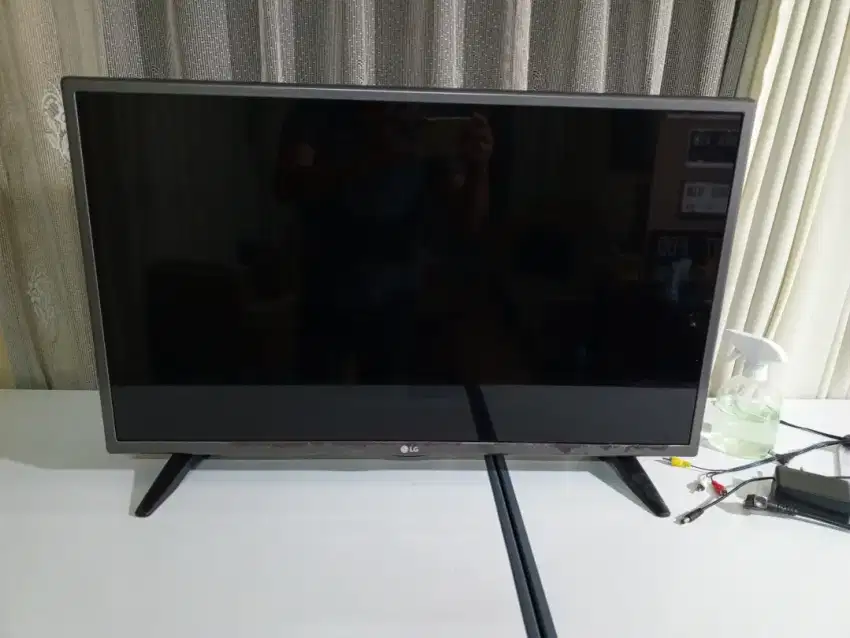 TV LG 32 inch kondisi blank layar