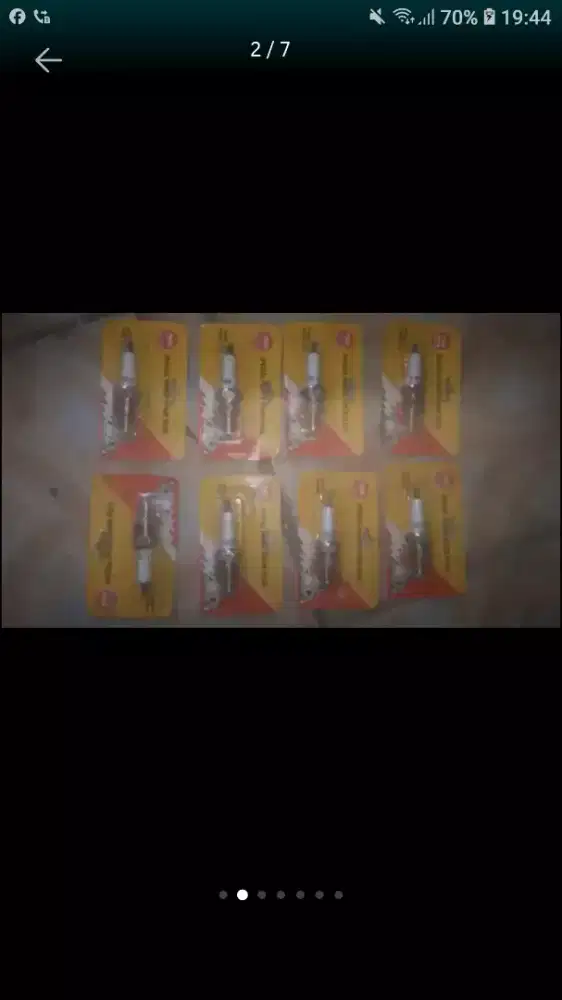 Ada 8 bh busi motor brg naru hrg murah se lg ada cpt deh pasti perlu