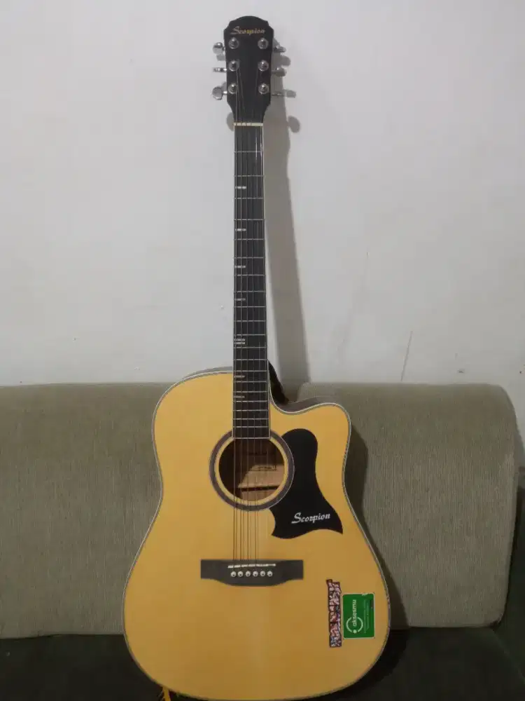 Gitar Akustik Elektrik Ori Pabrik