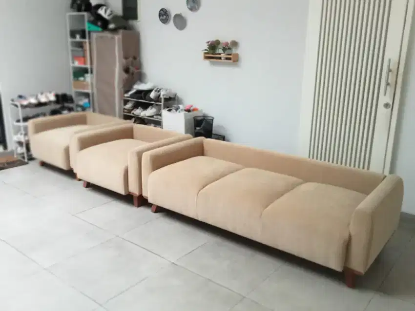 Servic sofa melayani ganti bahan kain/kulit