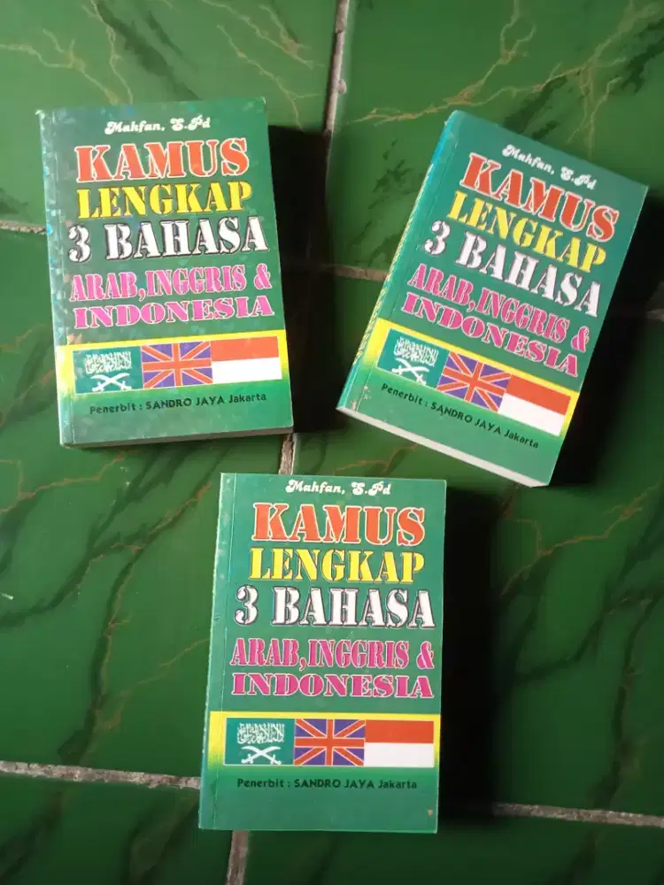 BORONGAN 3 BUKU BARU KAMUS LENGKAP 3 BAHASA