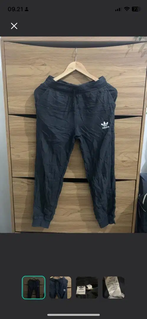 Jogger adidas bunga hitam