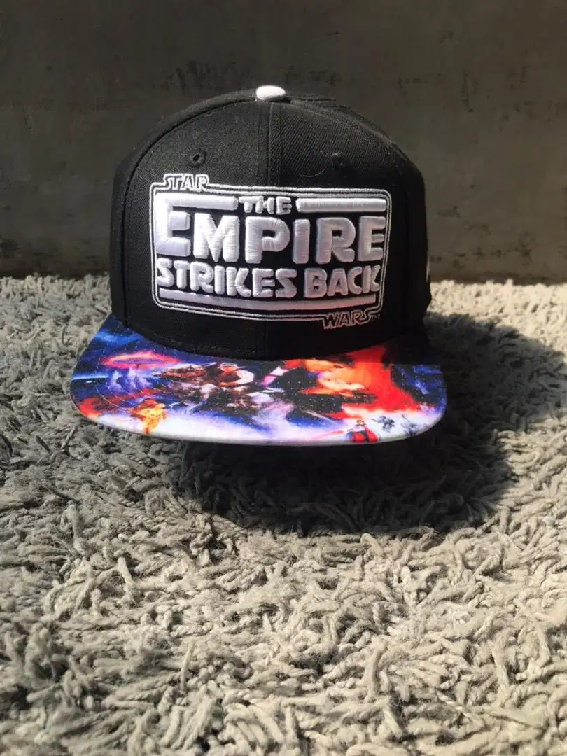 topi new era colab starwars