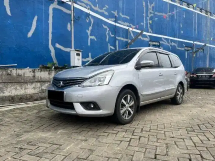 [OLX Mobbi] Nissan Grand Livina 1.5 XV Bensin-MT 2017 6MI