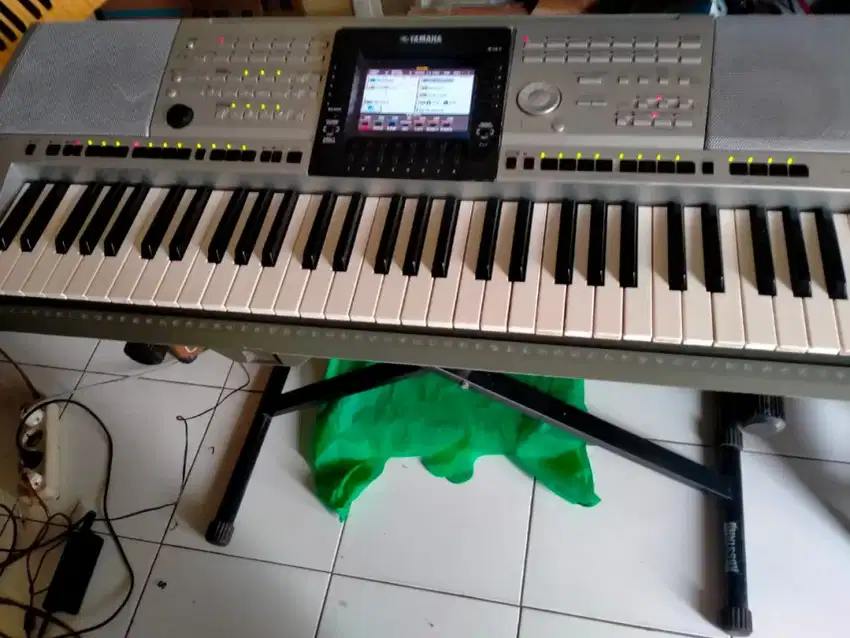 KEYBOARD YAMAHA PSR -3000.