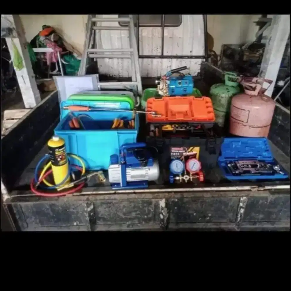 Cleaning dan Service AC Bergaransi 100%