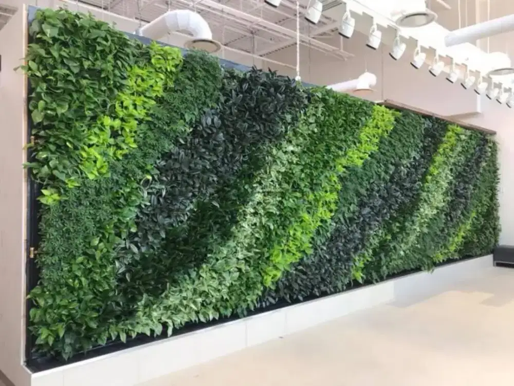 Taman vertical garden