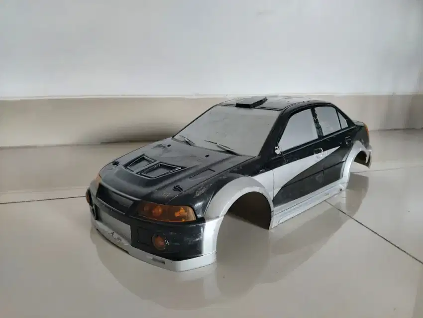 Bahan body RC Mitsubishi Lancer Evo