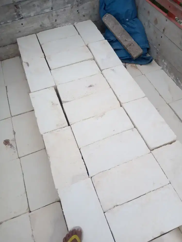 Bahan bangunan untuk pondasi