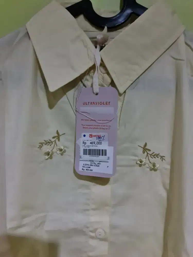 Atasan wanita Merk Ultraviolet