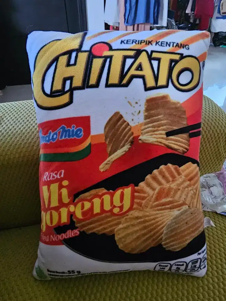 Bantal sofa unik chitato