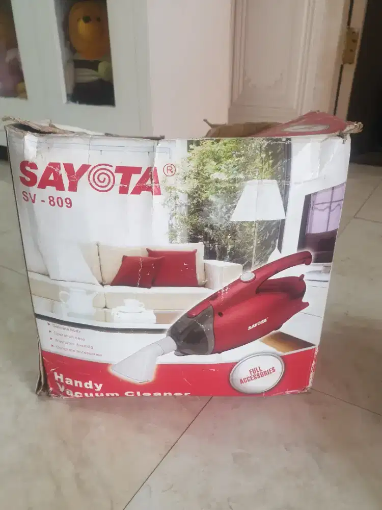Vacuum cleaner sayota sv 809