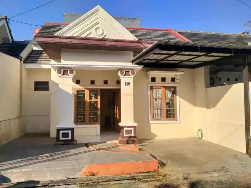 Dijual atau disewa rumah,ada perabotan dan security