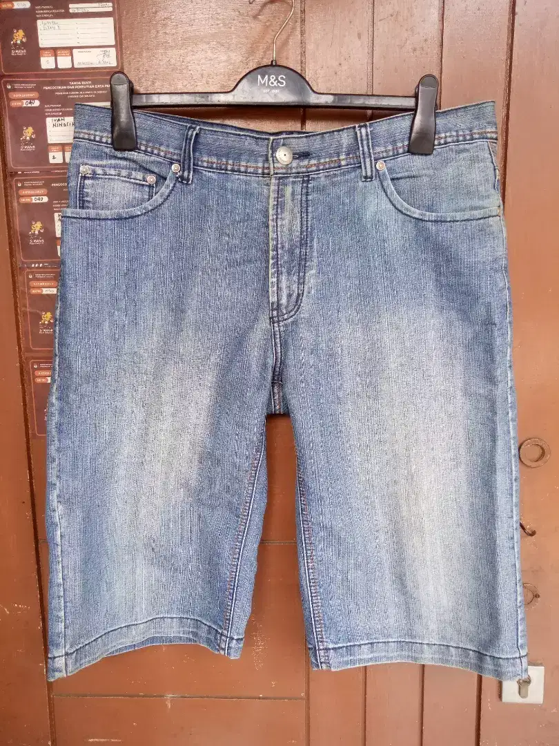 Armani celana jeans pendek