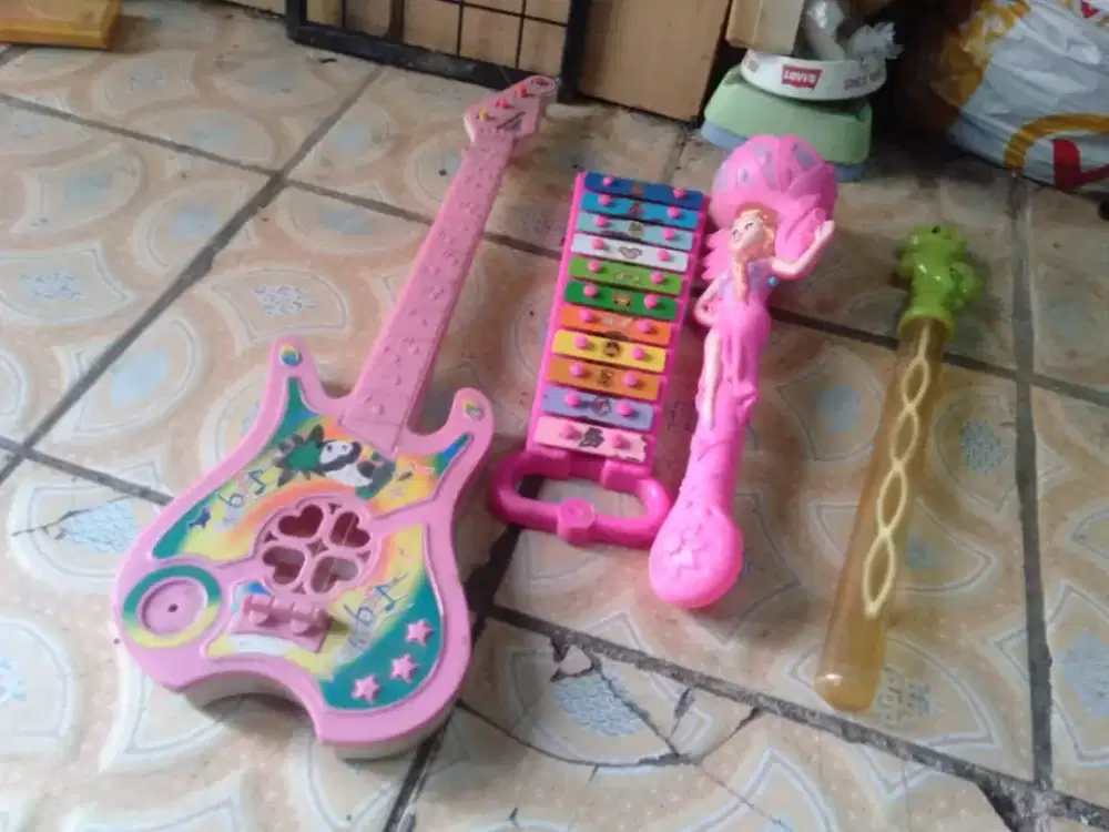 Se paket mainan ank2 kond spt baru se lg ada cpt udah kok bunda