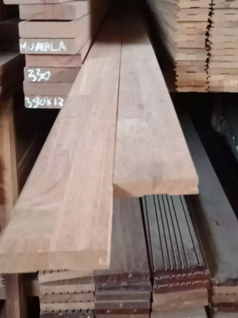 Floring kayu bengkirai laminasi