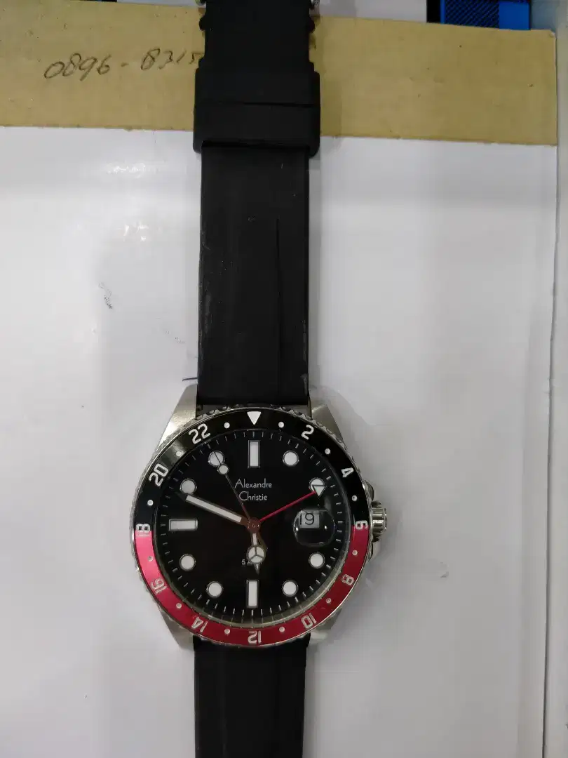 Jam tangan Alexandre Christie di jual cepat.